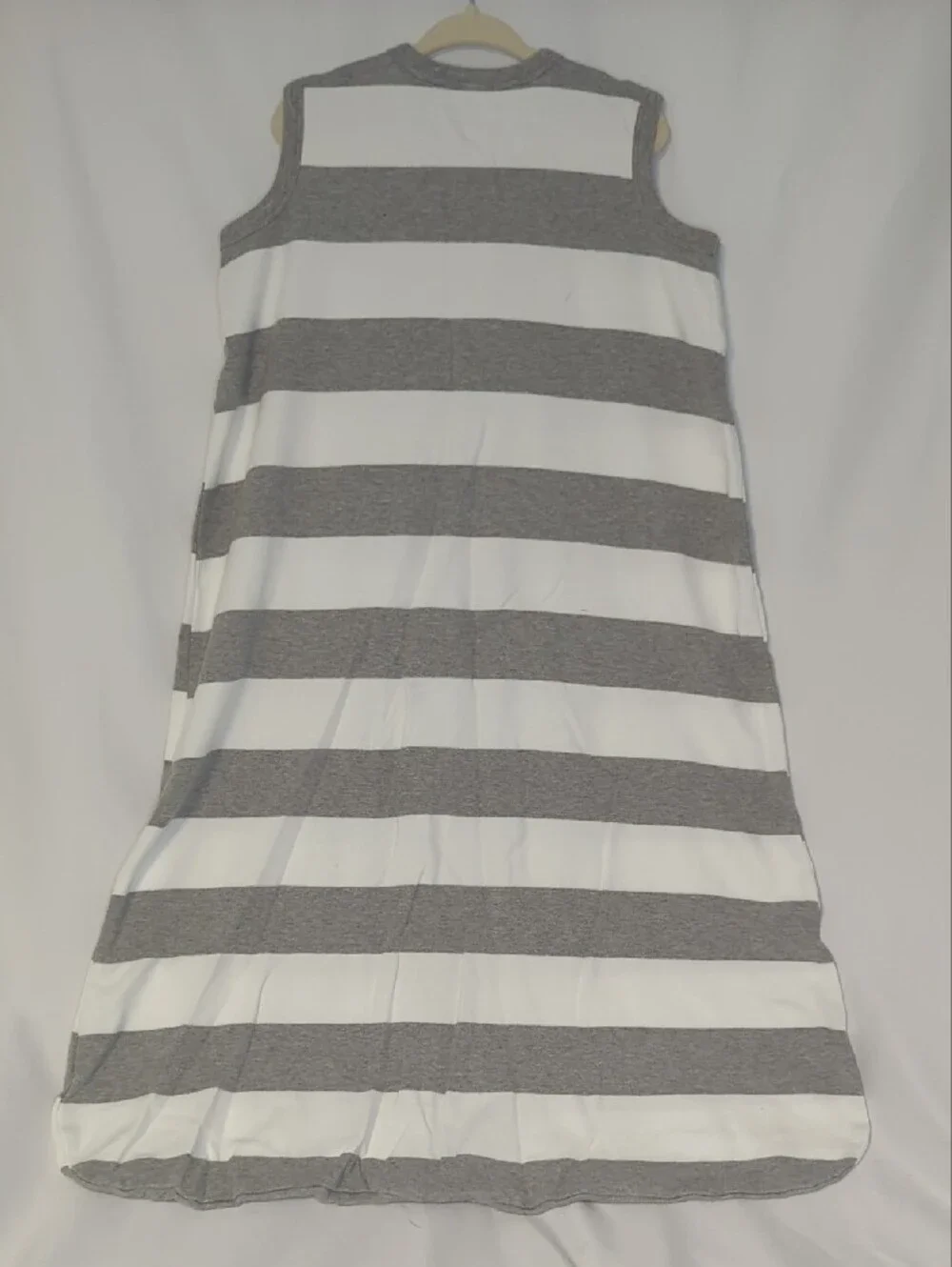 Sleeveless Gray and White Striped Sleep Sack - Size L  12-18M